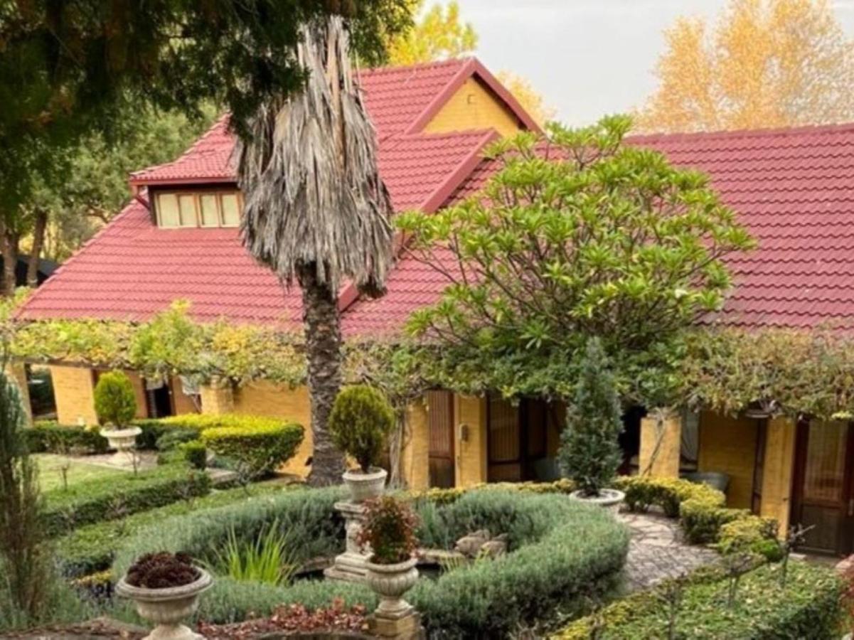 The Tuscan Garden Newcastle Exterior foto